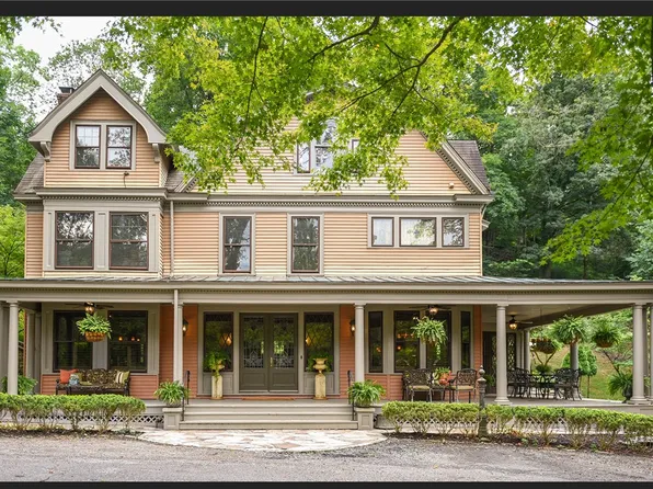809 Blackburn Rd, Sewickley, PA 15143