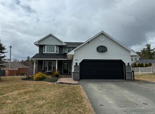 103 Waverly Dr, Miramichi, NB E1V7R3