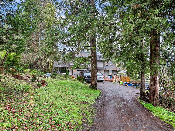 2nd image of 616 S 71st St