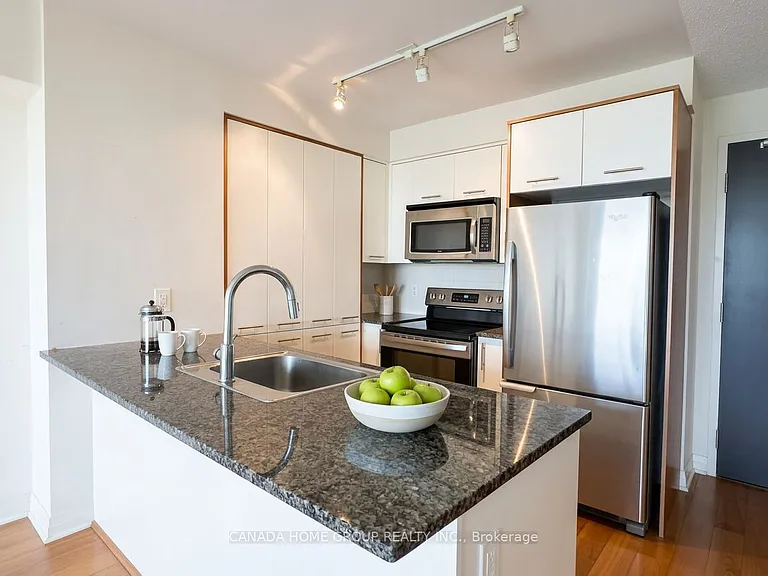 1 Valhalla Inn Rd #708 — Photo 15