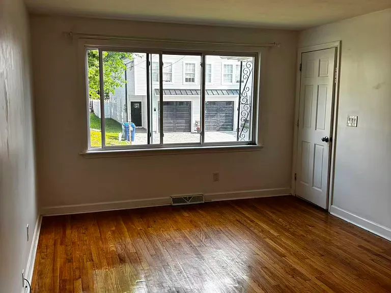 31 Manila Ave #1 — Photo 15