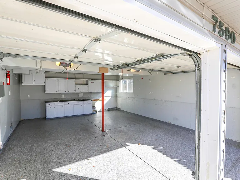 7590 Coors St — Photo 17