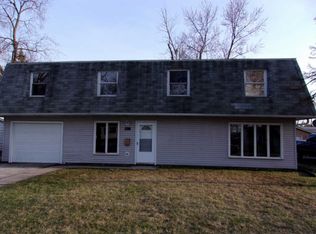 1840 Reichert Ave, Sauk Village, IL 60411