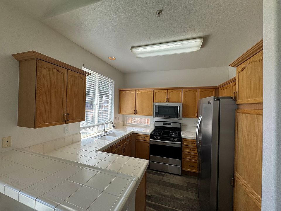 1st image of 6221 Black Cinder Ct
