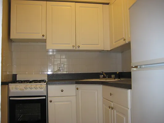 Rented by Magnone Real Estate | media 43