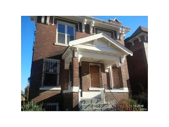 1738 N Euclid Ave photo 1