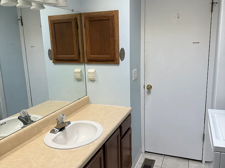 6725 W Shade Ln #1602 — Photo 2