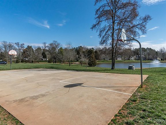 4th image of 2988 S Legacy Park Blvd