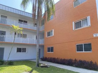 11306 SW 200th St #305-B, Miami, FL 33157