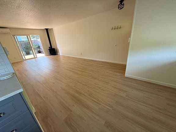 5th image of 429 N Blandena St