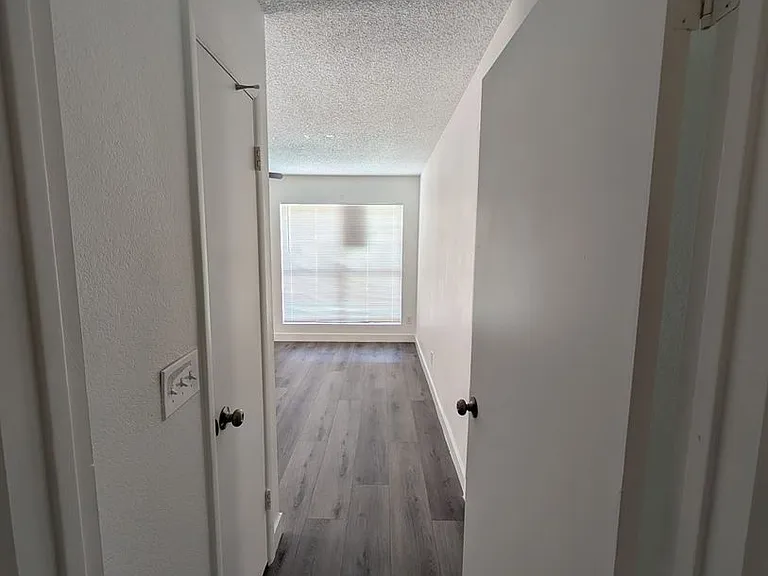 7340 W Tuckey Ln — Photo 15