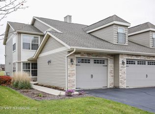 946 Buckingham Dr #946, Sycamore, IL 60178