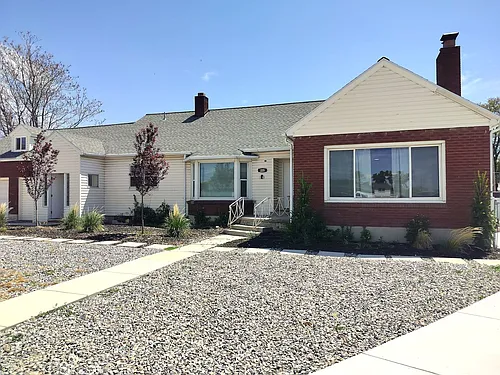 220 E Greenwood Ave Photo 1