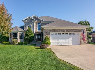 2975 Parkwood Dr, Troy, OH 45373