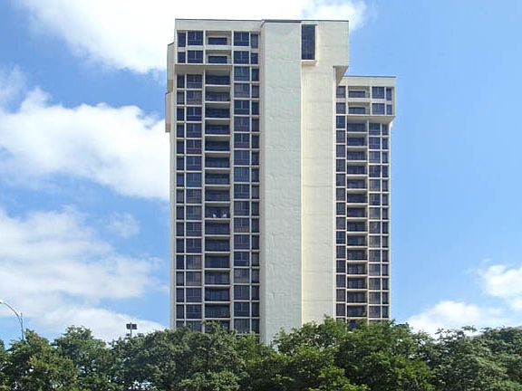 2nd image of 7701 Wurzbach Rd APT 702