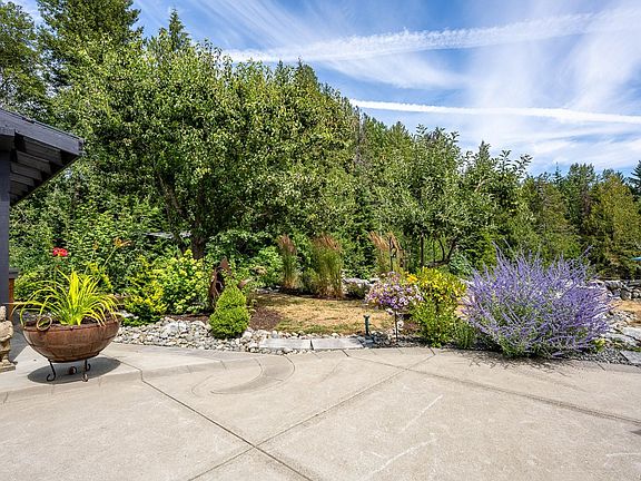 5th image of 3840 Small Rd