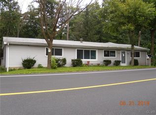 4232 W Mountain View Dr, Walnutport, PA 18088
