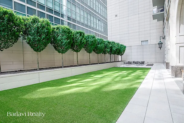 Rented by Barlavi Inc. | media 29