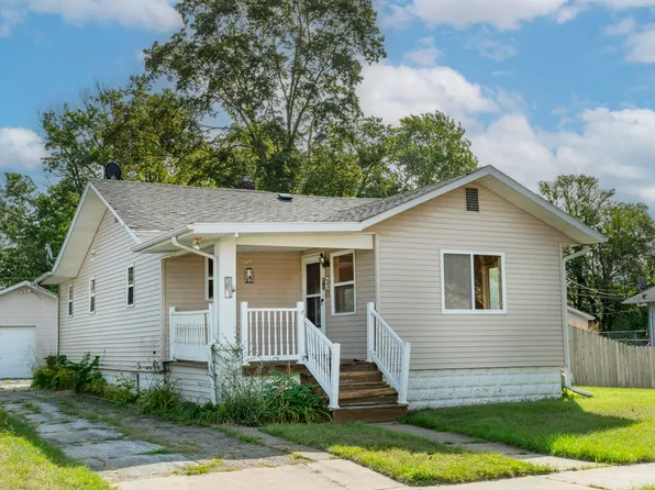 847 Colfax Ave, Benton Harbor, MI 49022