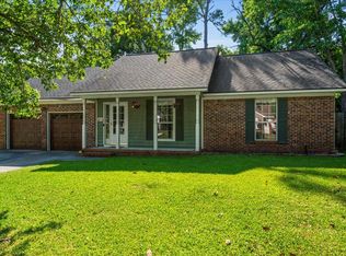 99 Glebe Rd, Summerville, SC 29485