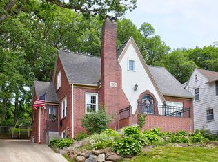 319 58th St, Des Moines, IA 50312