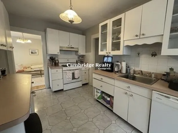 94 Heath St, Somerville, MA