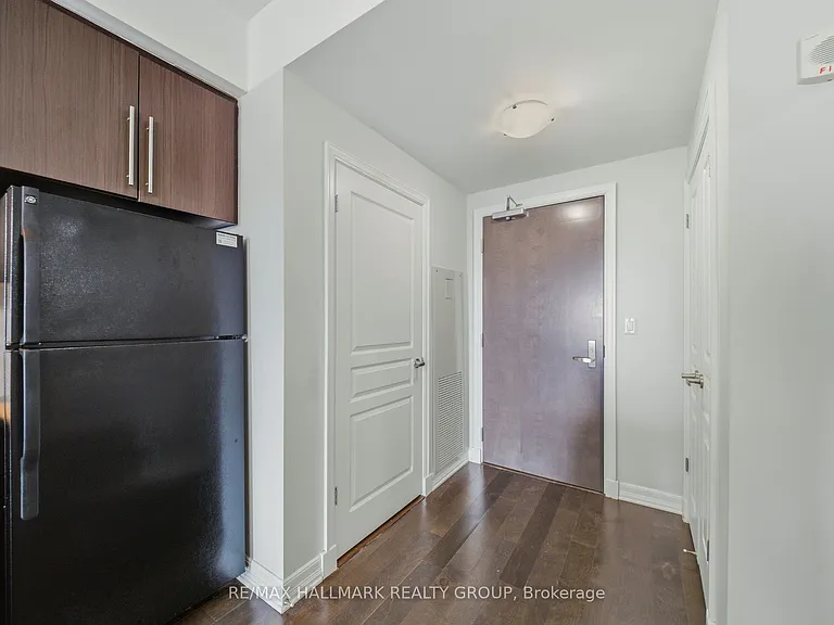 238 Besserer St #807 — Photo 11