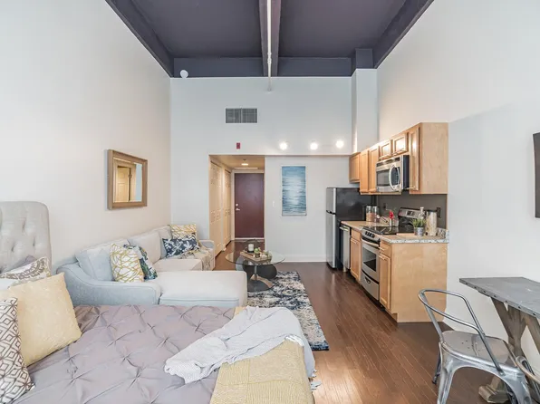 1600 Chestnut Apartments