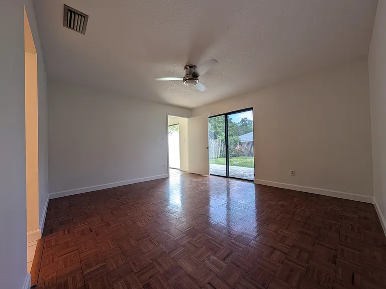 2166 Raeford Rd — Photo 11
