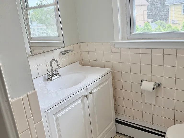 33 Delaware Ave #2 — Photo 9