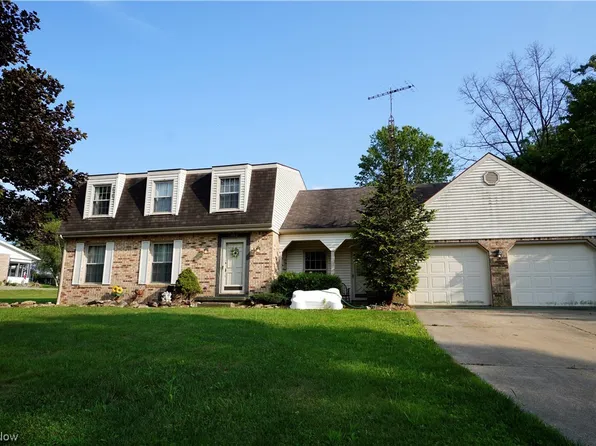 1312 Melrose Cir NE, Bolivar, OH 44612