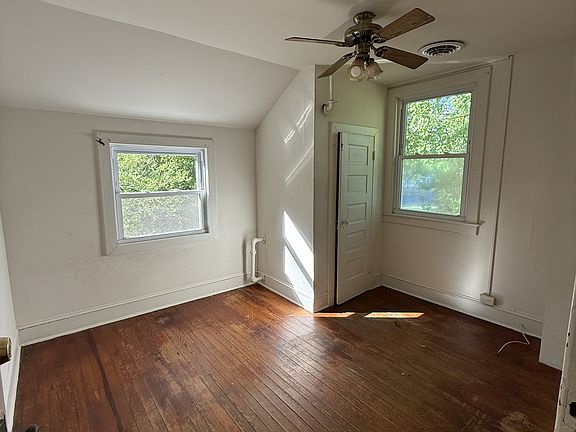 4th image of 207 N Camden Ave