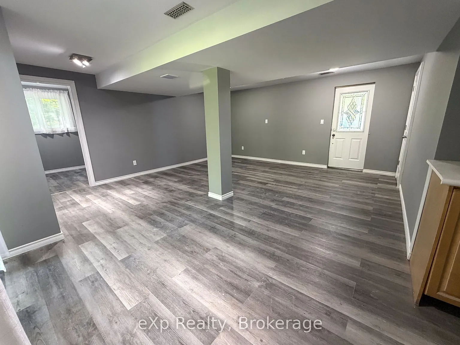 2 bed, $1,900 — Photo 4