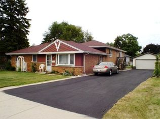 8408 New Castle Ave, Burbank, IL