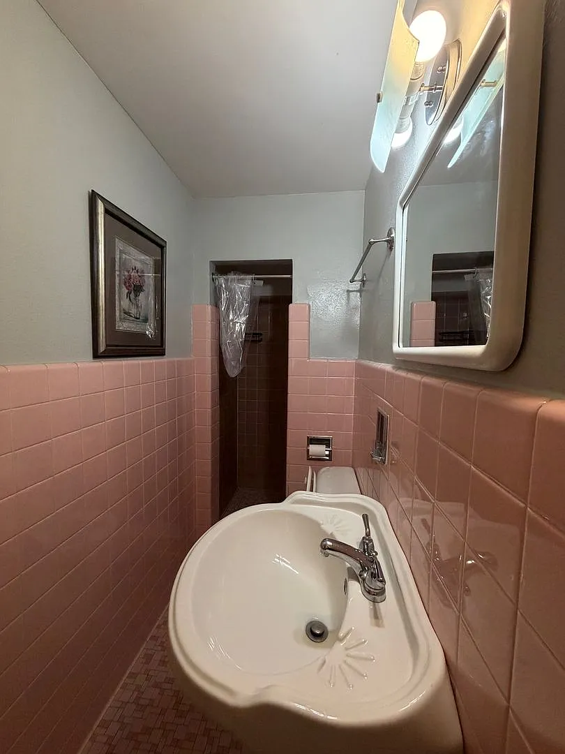 1225 Jefferson Avenue — Photo 4