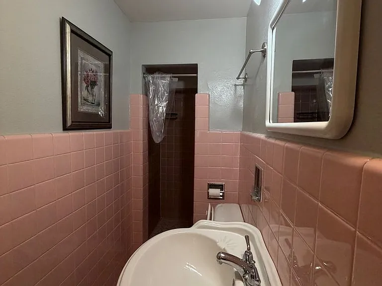 1225 Jefferson Ave — Photo 4