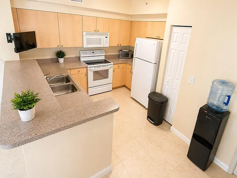 7980 N Nob Hill Rd #205 — Photo 16