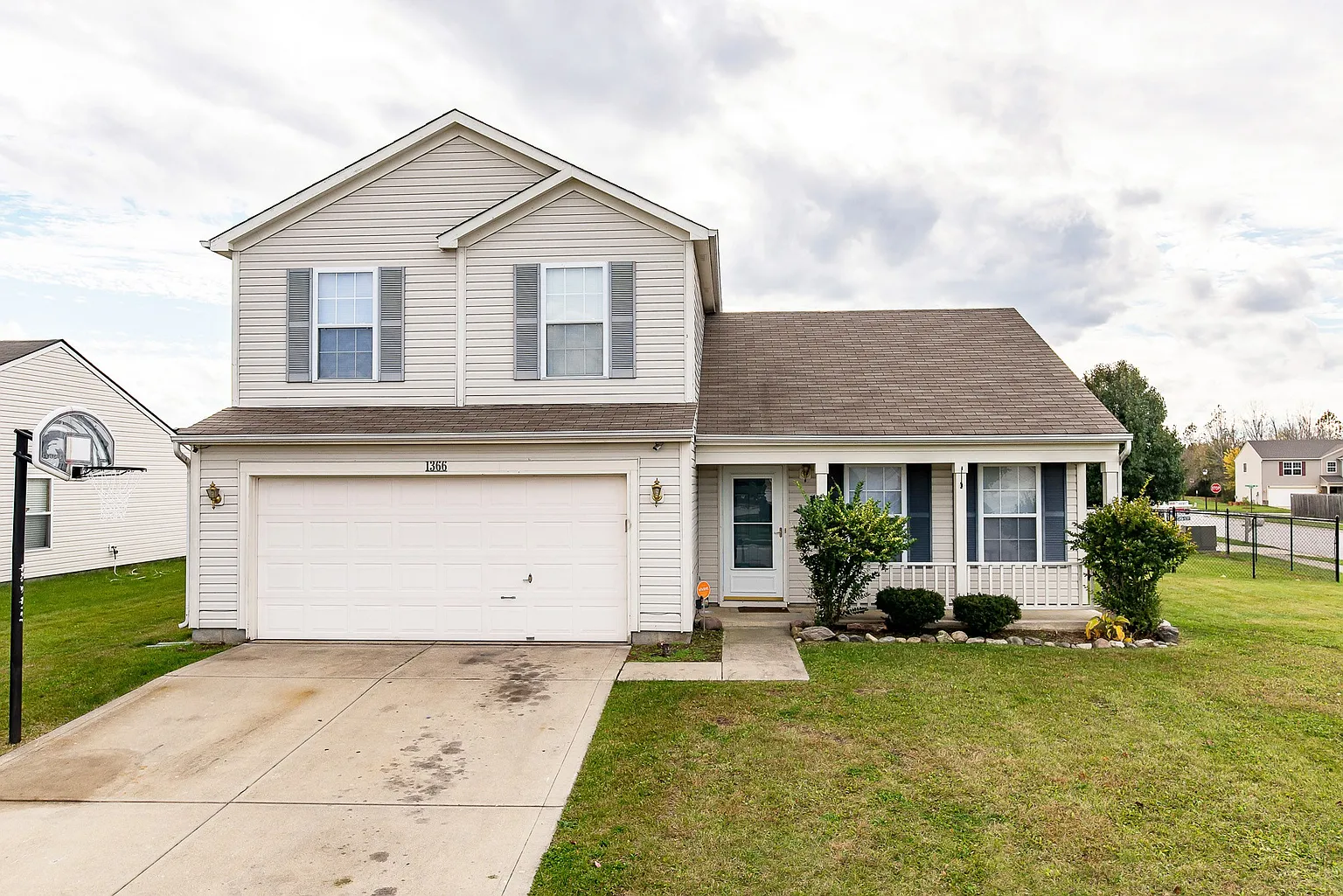 1366 Cornwallis Ln photo 1