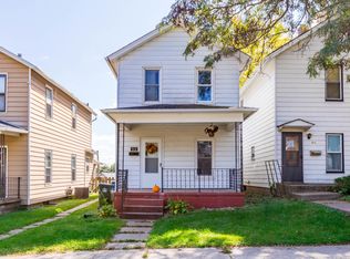 512 W 7th St, Muscatine, IA 52761
