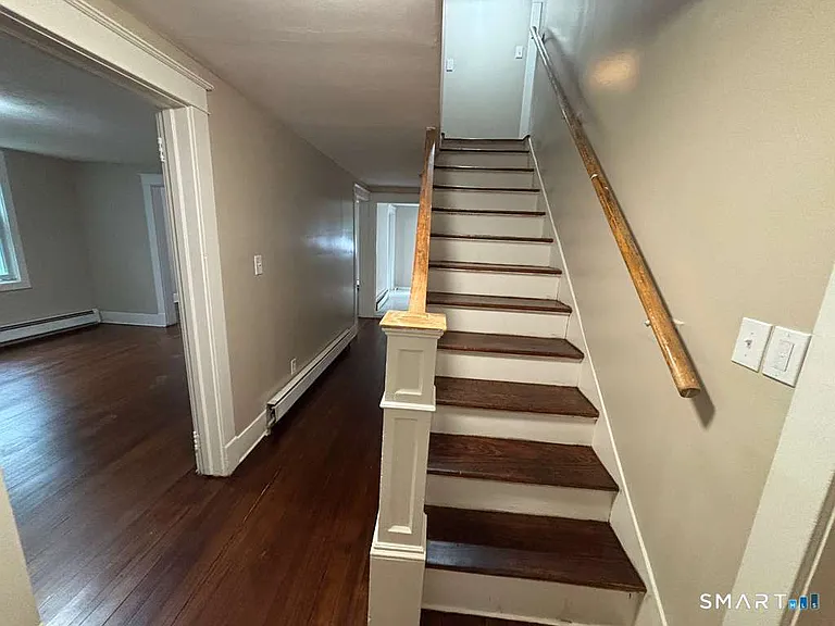 7 Seminary Rd — Photo 13