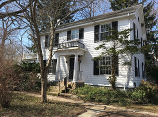 2020 Hawthorne Ln, Evanston, IL 60201