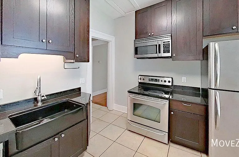604 N Blount St #B — Photo 27