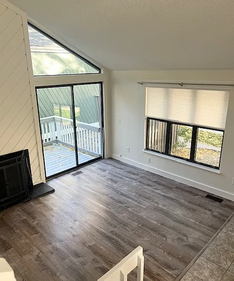 10231 E Peakview Ave — Photo 2