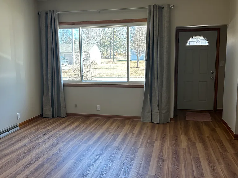 316 N Dye St — Photo 3