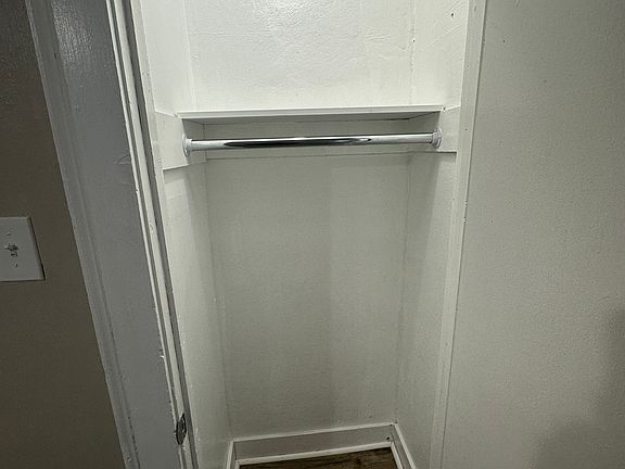 5th image of 93 Cushing St Room 1