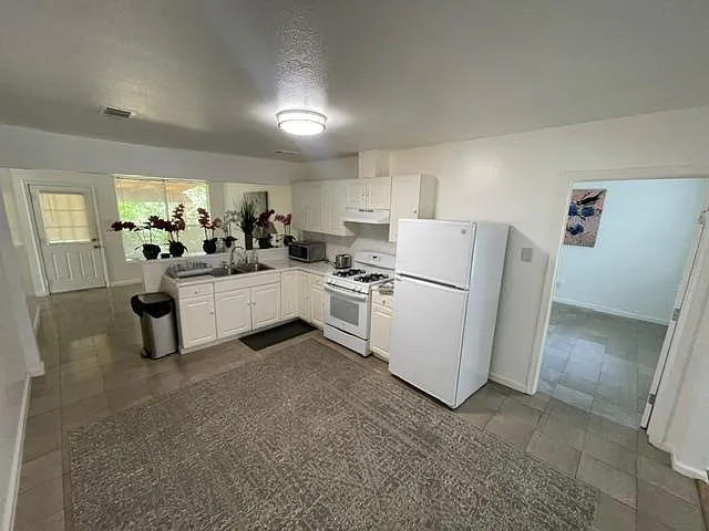 4611 Glissman Rd — Photo 3