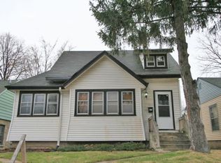 2215 W Hampton Ave, Milwaukee, WI 53209
