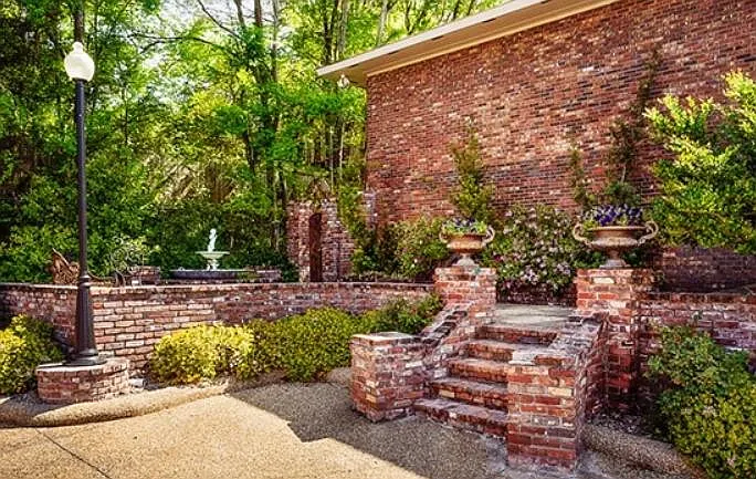 Belhaven Springs — Photo 4