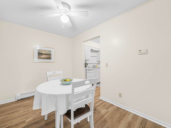 4th image of 217 Fair St APT 11