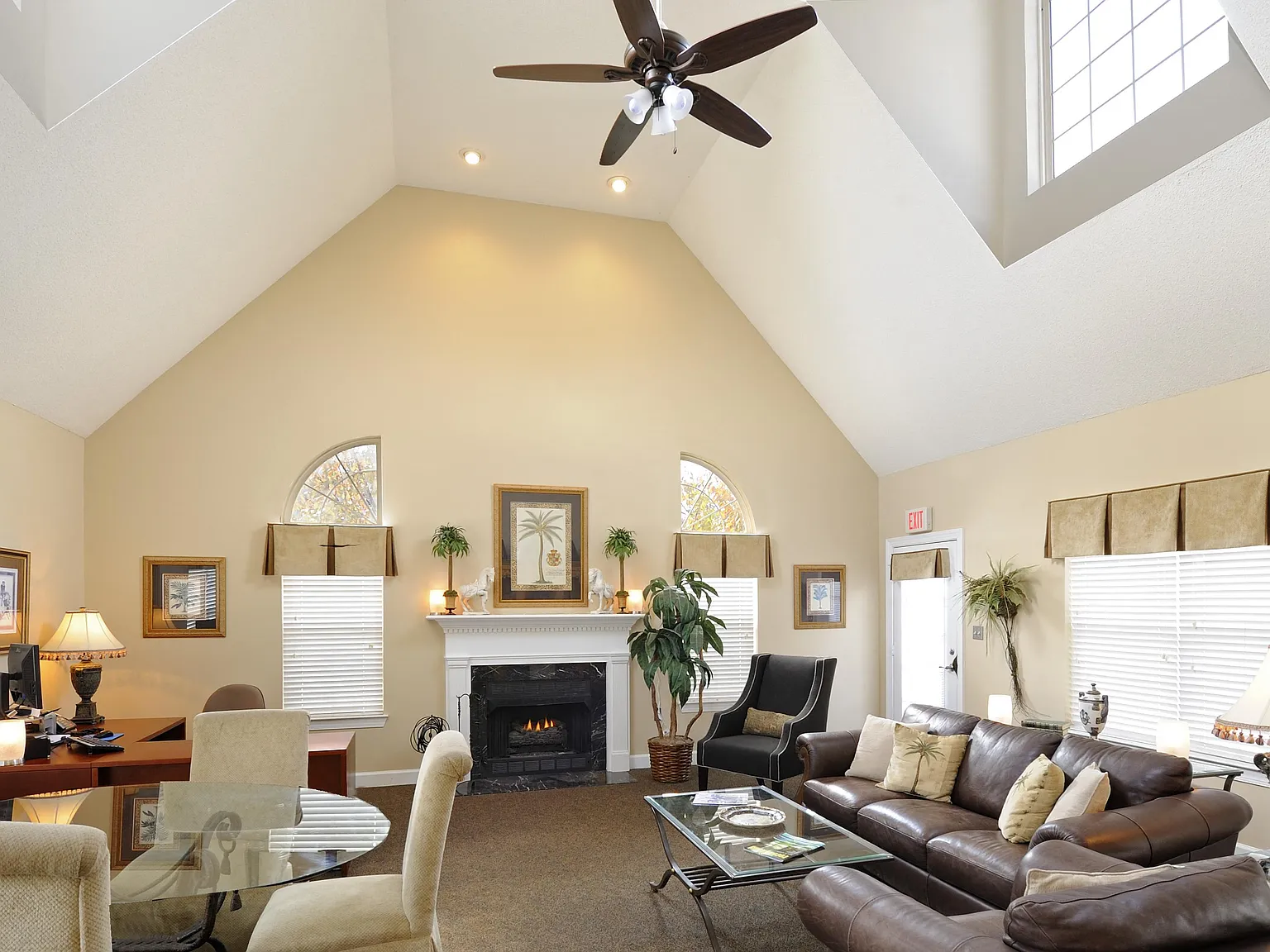 Summerland Heights Apartments — Photo 3